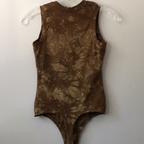 COTTON CITIZEN Tie Dye Bodysuit - Picture 4 of 6